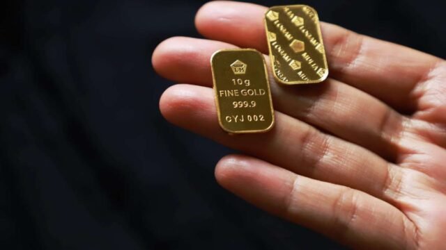 Harga Emas Hari Ini 31 Januari 2026 Ambruk Ratusan Ribu