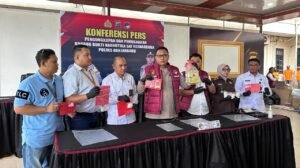 Polres Banjarbaru Bongkar Jaringan Narkoba Asal Surabaya, Sita 1,6 Kg Sabu Lebih