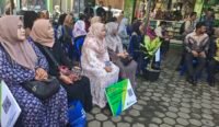 220 PKL Pasar Batuah Terima BPJS Ketenagakerjaan Gratis Seumur Hidup