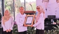 Disdukcapil Banjar Terima Sertifikasi Standar ISO, Lindungi Keamanan Data Penduduk Digital