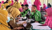 Hari Bhayangkara ke-80, Polres Banjarbaru Bagikan Bantuan dan Gelar Bakti Kesehatan