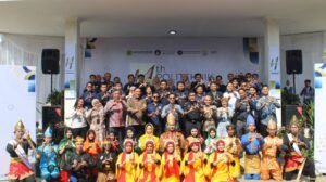 Padukan Inovasi dan Tradisi Mamanda, Politeknik Hasnur Rayakan Dies Natalis ke-14 dengan Semangat Kolaborasi