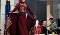 Meriah, Dewan Kesenian Gelar Lomba Busana Muslim Sasirangan Jelang Harjad ke-76 Banjar