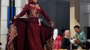 Meriah, Dewan Kesenian Gelar Lomba Busana Muslim Sasirangan Jelang Harjad ke-76 Banjar